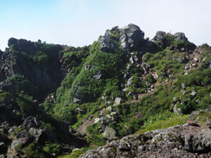 日光白根山　山頂直下　まもなく到着