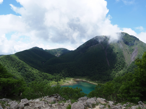 前白根山からの稜線歩き