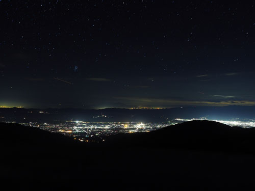 安曇野の夜景　蝶ヶ岳ヒュッテ近くの展望所より