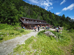 北岳登山　草すべりコース　白根御池小屋を過ぎると急登が続く