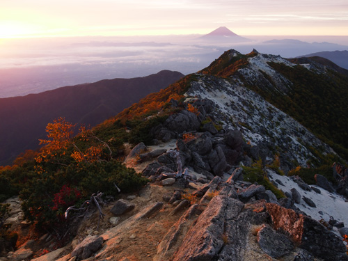 鳳凰三山の早朝の景色