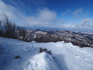 赤城山・黒檜山山頂の奥にある展望所より西～北方向の眺望がいい　